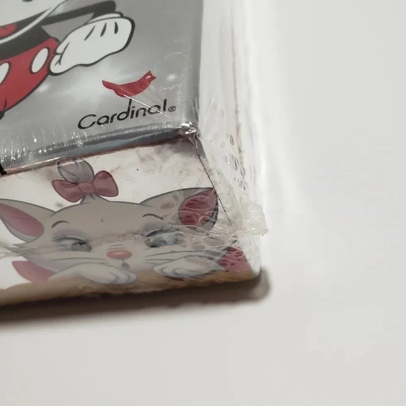 Family Fued Disney  Edition Board Game - Picture 5 of 5